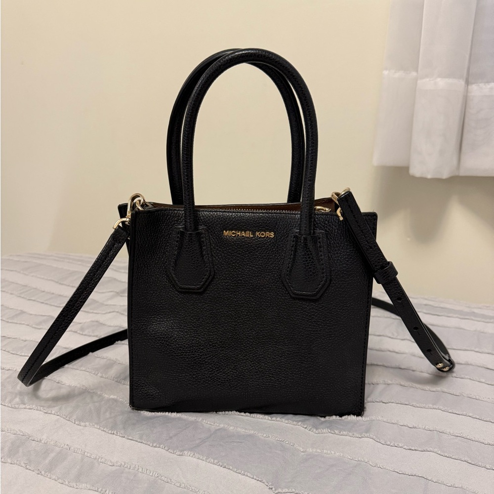Michael Kors Leather Crossbody Bag